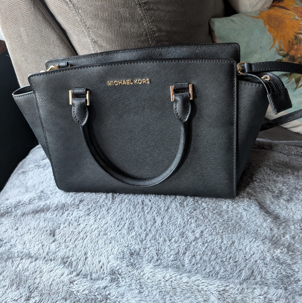 Michael Kors Selma Bag